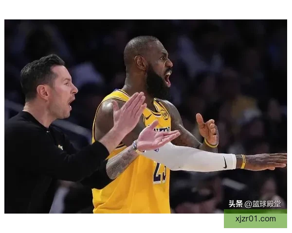 雷迪克称球队防守不断提升 队员积极适应角色定位